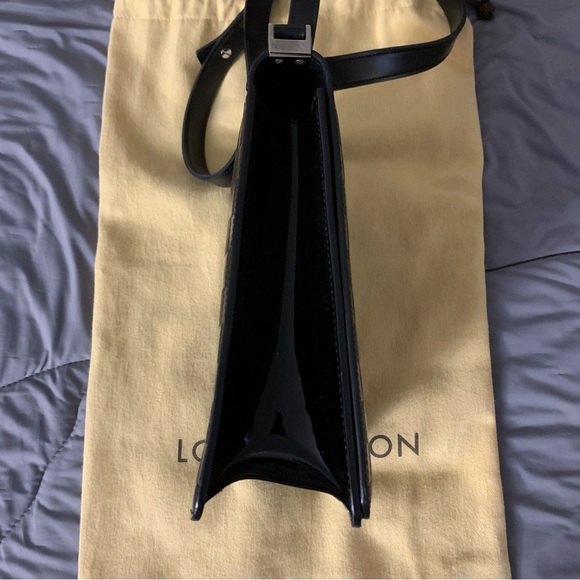 Rare Louis Vuitton Black Damier Club Bag - Picture 5 of 16